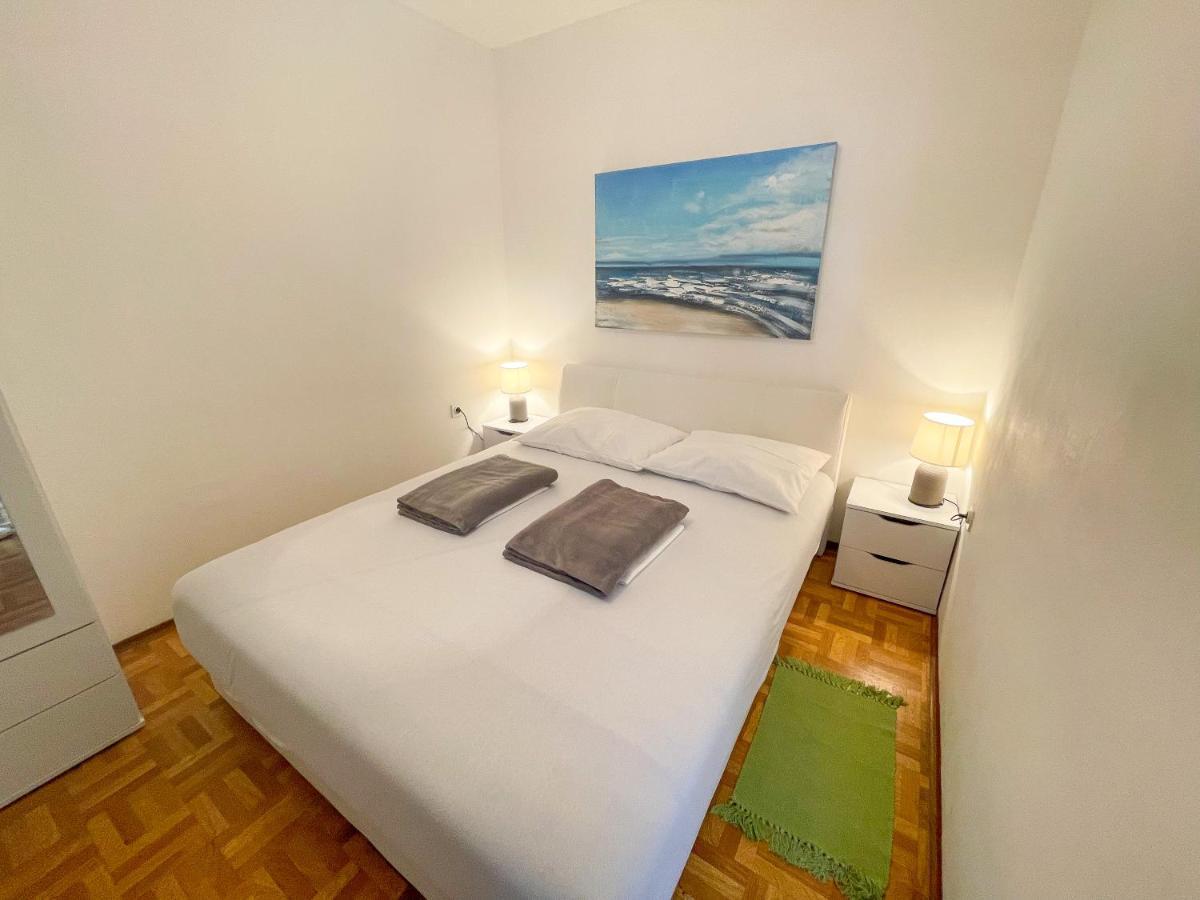 Apartmani Irena Jadranovo Eksteriør billede